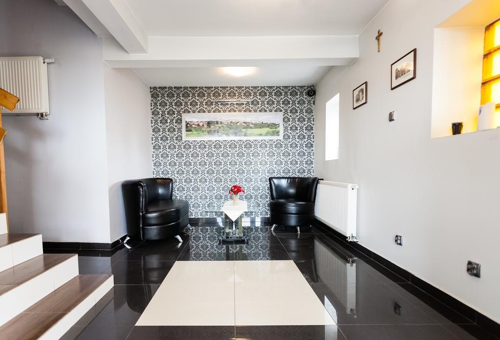 Sleep In Lomza Apartment Bagian luar foto